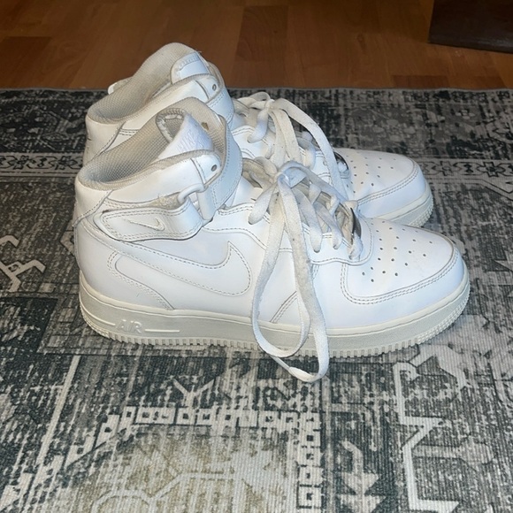 Nike youth Air Force 1 High LE size 7Y - Picture 2 of 11